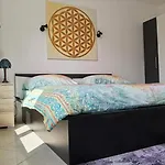 דירה Metatron U Doma