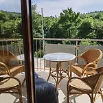 Metatron U Doma * בלצ'יק