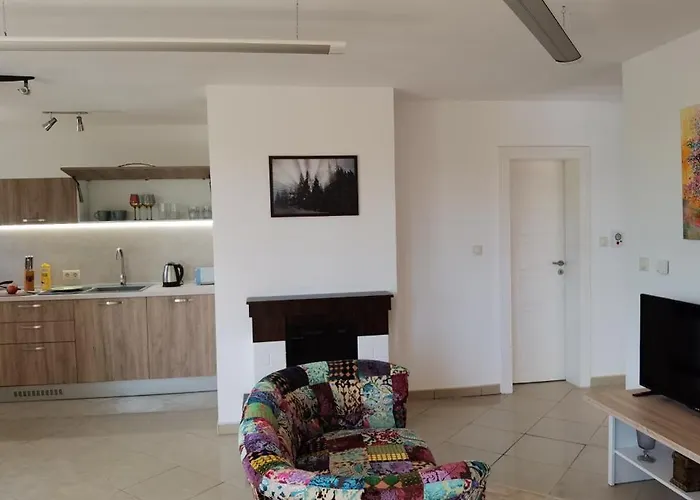 Apartment Metatron U Doma Balchik